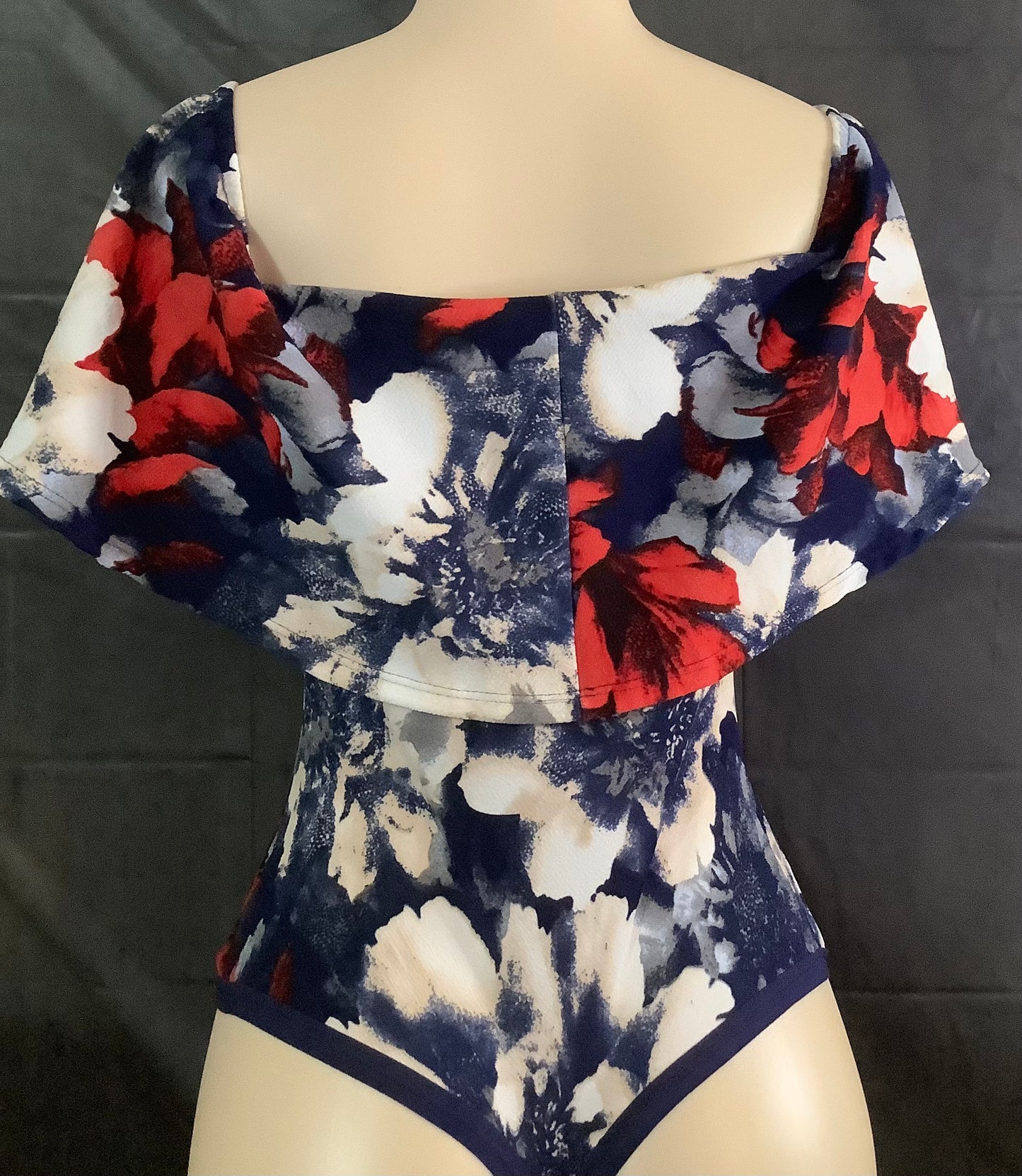 Body Scuba Azul Flores