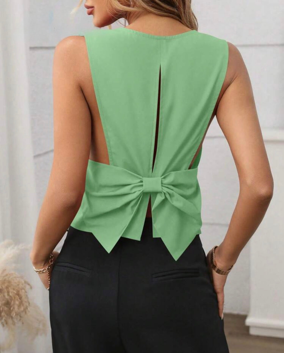 Balvessa Casual Backless Bow Design Decorated Tank Top
